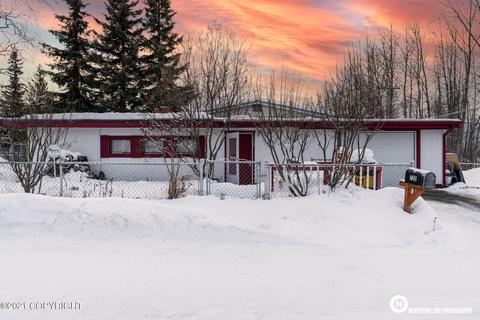 720 Kluane Dr, Anchorage, AK 99504 photo 1