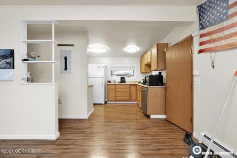 720 Kluane Dr, Anchorage, AK 99504 photo 4