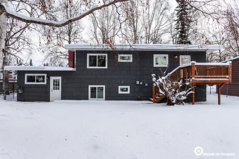 1410 Wolverine St, Anchorage, AK 99504 photo 2