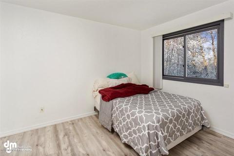 1821 E 58th Ave, Anchorage, AK 99507 photo 22