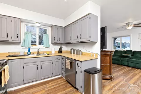8420 E 32nd Ave, Anchorage, AK 99504 photo 13