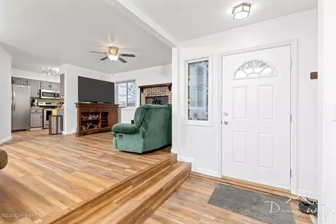 8420 E 32nd Ave, Anchorage, AK 99504 photo 8