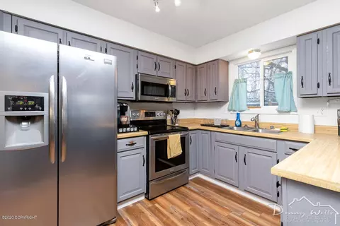 8420 E 32nd Ave, Anchorage, AK 99504 photo 12