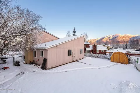 8420 E 32nd Ave, Anchorage, AK 99504 photo 6