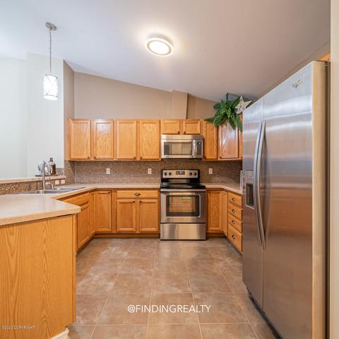 11902 Town Park Cir, Eagle River, AK 99577 photo 8