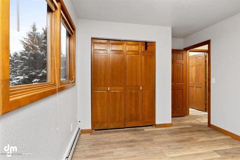 4105 Raspberry Rd, Anchorage, AK 99502 photo 18
