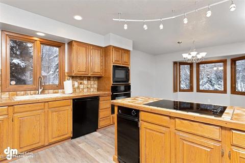 4105 Raspberry Rd, Anchorage, AK 99502 photo 8