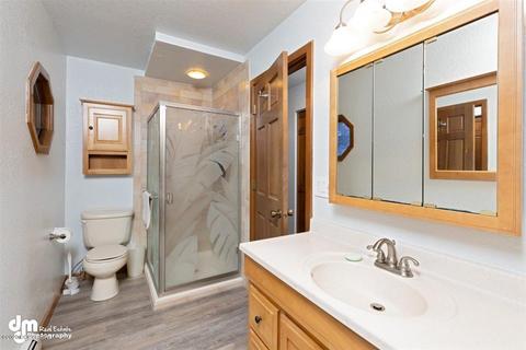 4105 Raspberry Rd, Anchorage, AK 99502 photo 16