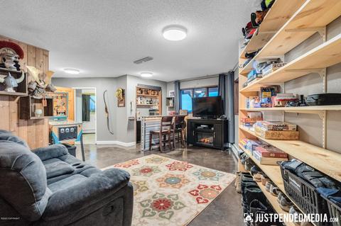 12137 Dee Ln, Eagle River, AK 99577 photo 43