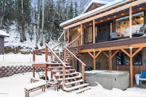12137 Dee Ln, Eagle River, AK 99577 photo 8