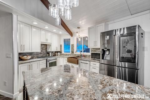 12137 Dee Ln, Eagle River, AK 99577 photo 6