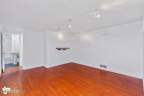 504 E 15th Ave, Anchorage, AK 99501 photo 14