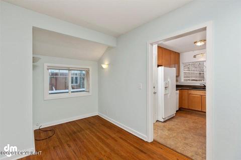 504 E 15th Ave, Anchorage, AK 99501 photo 5