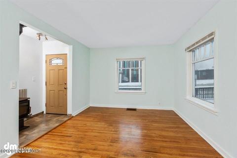 504 E 15th Ave, Anchorage, AK 99501 photo 4