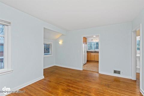 504 E 15th Ave, Anchorage, AK 99501 photo 3