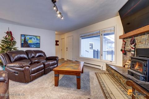 1801 State St, Anchorage, AK 99504 photo 2