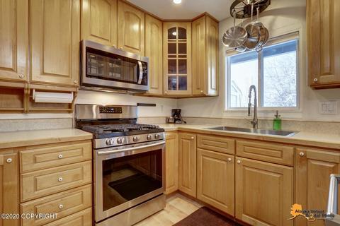 1801 State St, Anchorage, AK 99504 photo 9