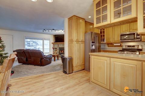 1801 State St, Anchorage, AK 99504 photo 7