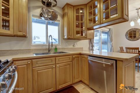 1801 State St, Anchorage, AK 99504 photo 11