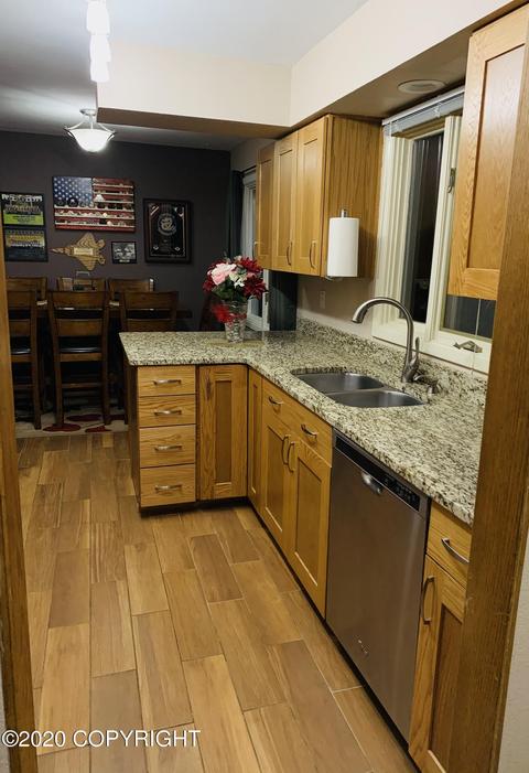 9825 Gravina Cir, Eagle River, AK 99577 photo 11