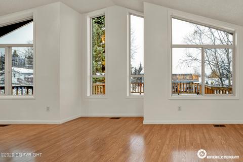 2131 E 72nd Ave, Anchorage, AK 99507 photo 2