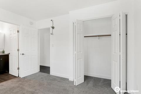 3713 E 17th Ave, Anchorage, AK 99508 photo 13