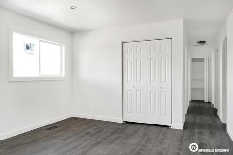 3713 E 17th Ave, Anchorage, AK 99508 photo 11