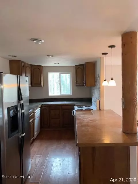 11139 Mausel St, Eagle River, AK 99577 photo 9