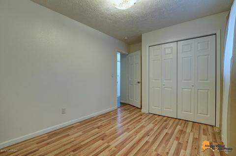 8520 E 11th Ct, Anchorage, AK 99504 photo 32