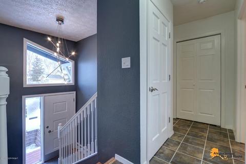 8520 E 11th Ct, Anchorage, AK 99504 photo 14