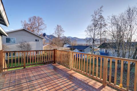 8520 E 11th Ct, Anchorage, AK 99504 photo 8