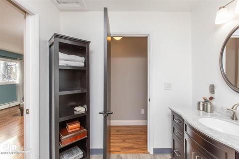 5206 E 42nd Ave, Anchorage, AK 99508 photo 20