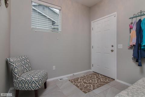 2329 E 52nd Ave, Anchorage, AK 99507 photo 2