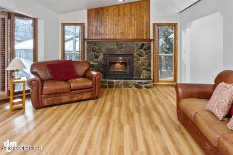 19635 Delphin Cir, Eagle River, AK 99577 photo 4