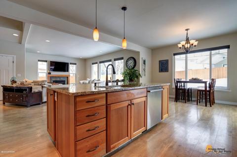 13103 Curry Ridge Cir, Eagle River, AK 99577 photo 6