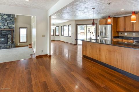 10135 Loon Cir, Eagle River, AK 99577 photo 1
