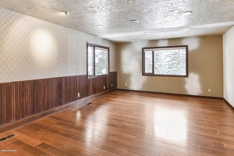 10135 Loon Cir, Eagle River, AK 99577 photo 12
