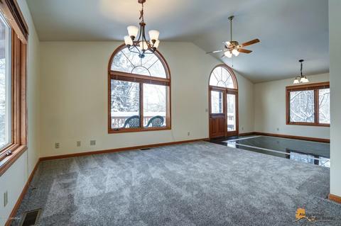 10514 Crest View Ln, Eagle River, AK 99577 photo 3