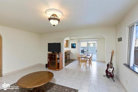 6439 Desiree Loop, Anchorage, AK 99507 photo 10