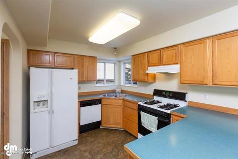 6439 Desiree Loop, Anchorage, AK 99507 photo 7