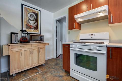 1500 Wolverine St, Anchorage, AK 99504 photo 13