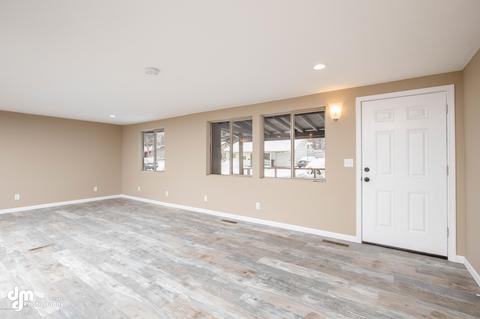 2301 E 27th Ave, Anchorage, AK 99508 photo 2