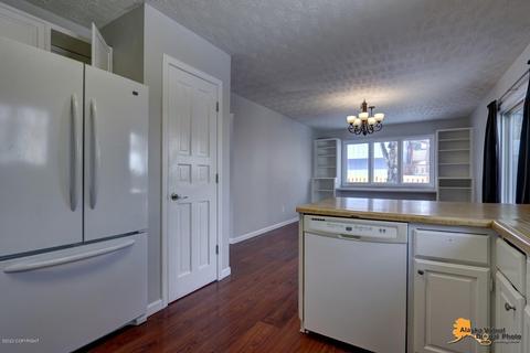 2031 E 72nd Ave, Anchorage, AK 99507 photo 16
