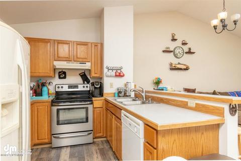 8835 Cross Pointe Loop, Anchorage, AK 99504 photo 9