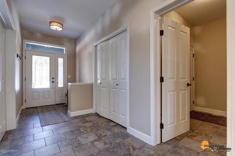 17806 Yellowstone Dr, Eagle River, AK 99577 photo 5