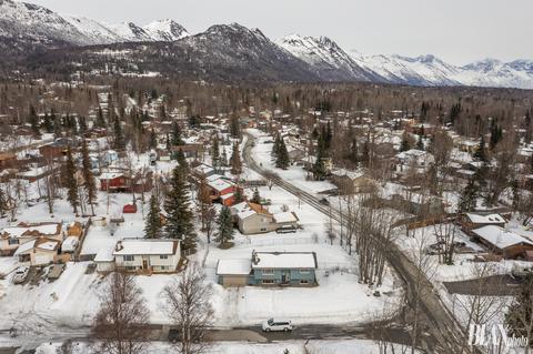 10811 Goodpaster Cir, Eagle River, AK 99577 photo 2