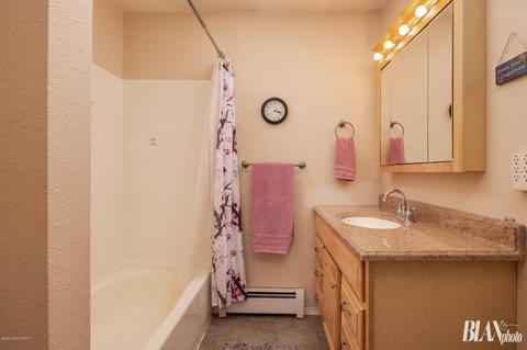 10811 Goodpaster Cir, Eagle River, AK 99577 photo 16
