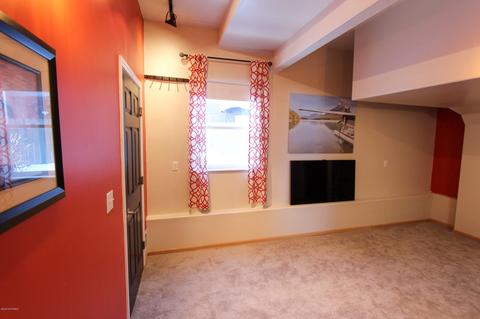 7700 Lars Cir, Anchorage, AK 99518 photo 52