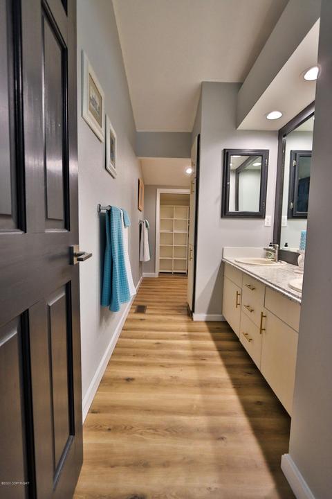 7700 Lars Cir, Anchorage, AK 99518 photo 38