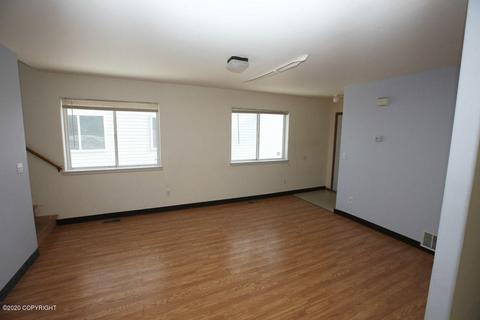 5731 E 6th Ave # 9, Anchorage, AK 99504 photo 5